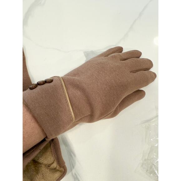 Camel Fleece Lined Touchscreen Gloves One Size | Warm Winter Accessory Buttons - Picture 5 of 8
